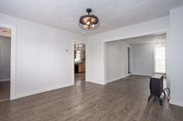 901 W Church Street, Ozark, MO 65721