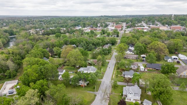 901 W Church Street, Ozark, MO 65721
