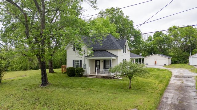 901 W Church Street, Ozark, MO 65721