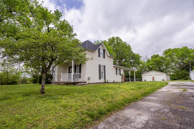 901 W Church Street, Ozark, MO 65721