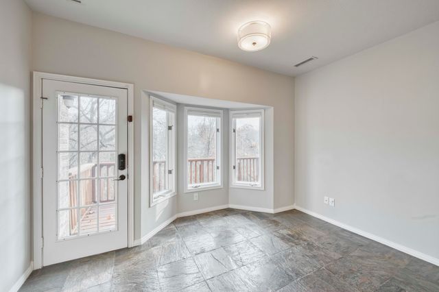 4778 S Bellhurst Avenue, Springfield, MO 65804