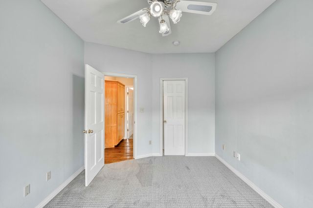 4778 S Bellhurst Avenue, Springfield, MO 65804