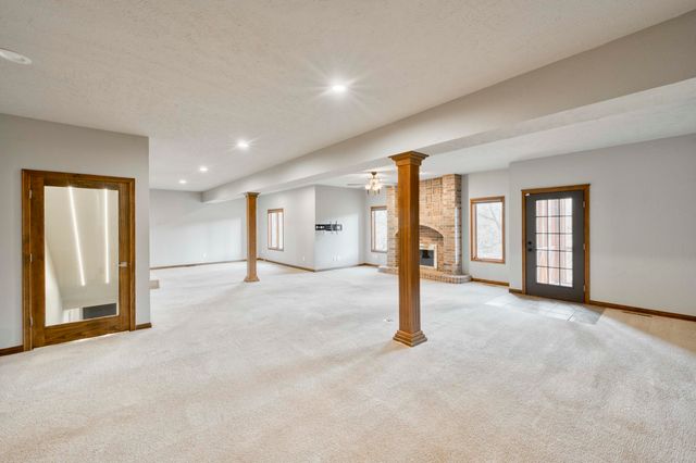 4778 S Bellhurst Avenue, Springfield, MO 65804