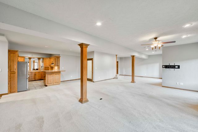 4778 S Bellhurst Avenue, Springfield, MO 65804