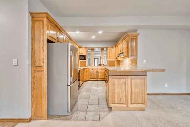 4778 S Bellhurst Avenue, Springfield, MO 65804