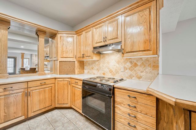 4778 S Bellhurst Avenue, Springfield, MO 65804