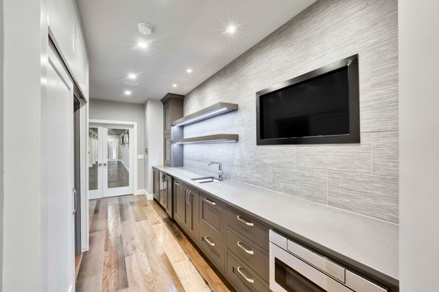 4778 S Bellhurst Avenue, Springfield, MO 65804