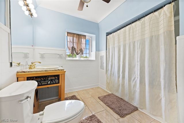 10416 Lake Avenue, Cleveland, OH 44102