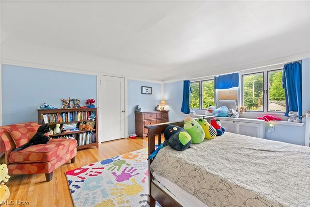 10416 Lake Avenue, Cleveland, OH 44102