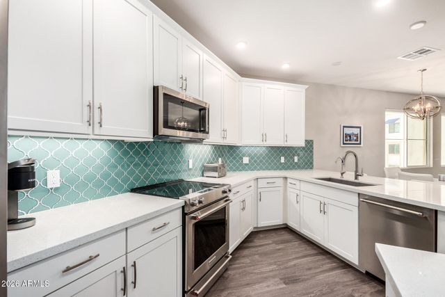 2511 W QUEEN CREEK Road 258, Chandler, AZ 85248