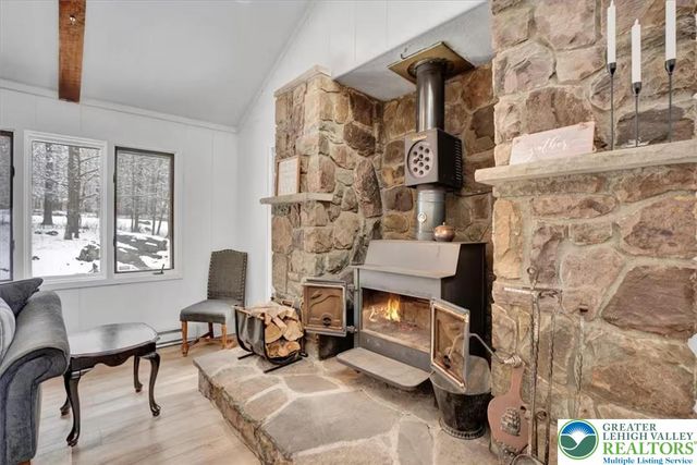 8 Mallard Court, Clifton Twp, PA 18424