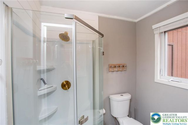 8 Mallard Court, Clifton Twp, PA 18424