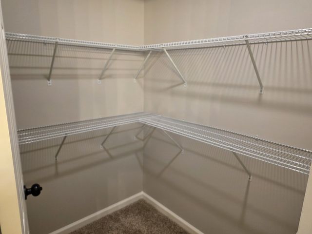 2004 Lassiter Dr, Goodlettsville, TN 37072