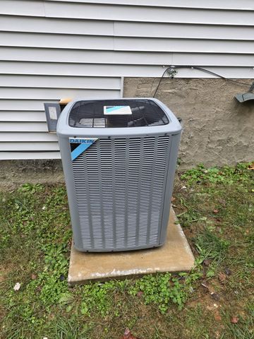 2004 Lassiter Dr, Goodlettsville, TN 37072