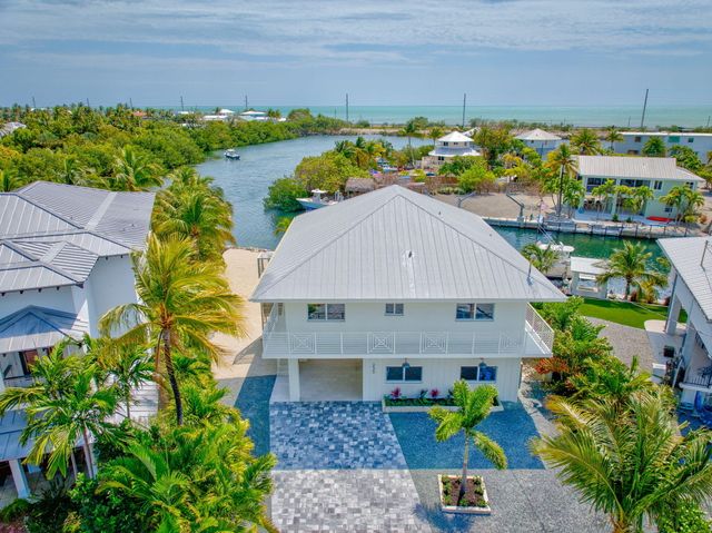 230 Biscayne Boulevard, Lower Matecumbe, FL 33036