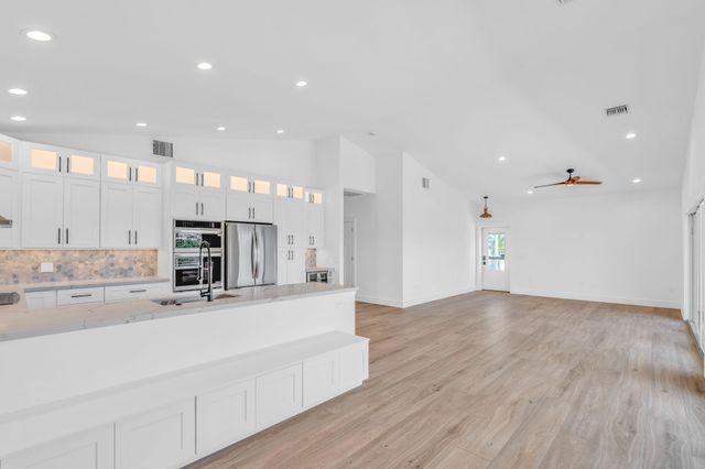 230 Biscayne Boulevard, Lower Matecumbe, FL 33036