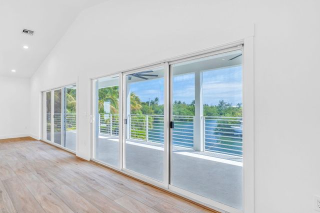 230 Biscayne Boulevard, Lower Matecumbe, FL 33036