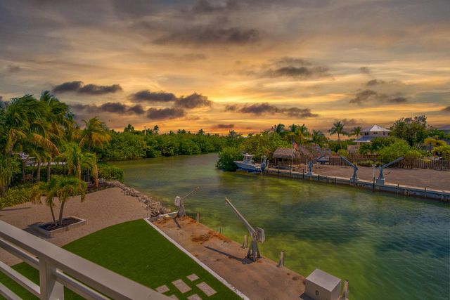 230 Biscayne Boulevard, Lower Matecumbe, FL 33036