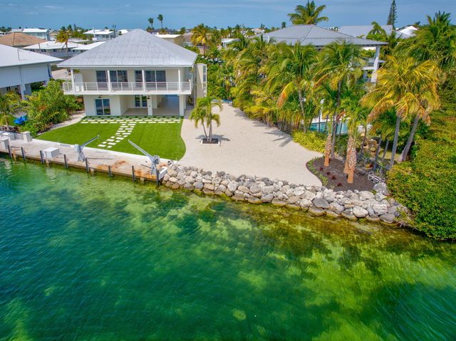 230 Biscayne Boulevard, Lower Matecumbe, FL 33036