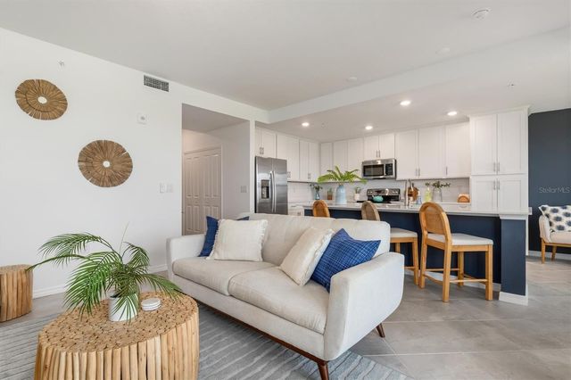 12180 WELLEN GOLF STREET 207, Venice, FL 34293