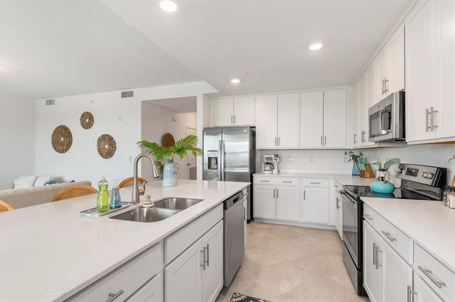 12180 WELLEN GOLF STREET 207, Venice, FL 34293