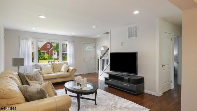 405 Martin Rd, Union Twp., NJ 07083