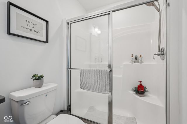 9091 Drakeswood Avenue, Mccordsville, IN 46055