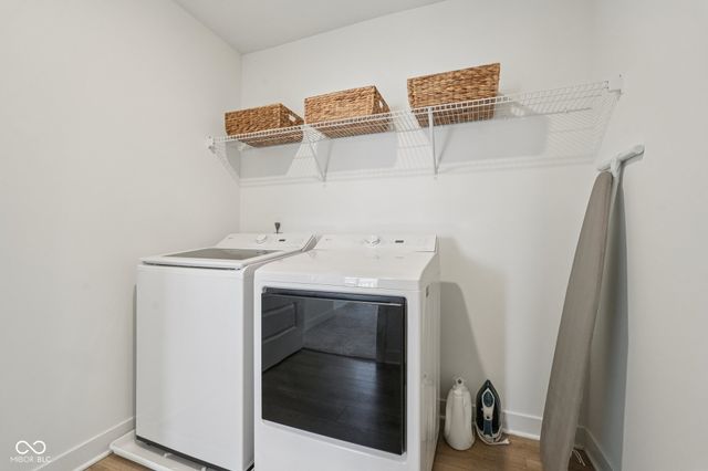 9091 Drakeswood Avenue, Mccordsville, IN 46055