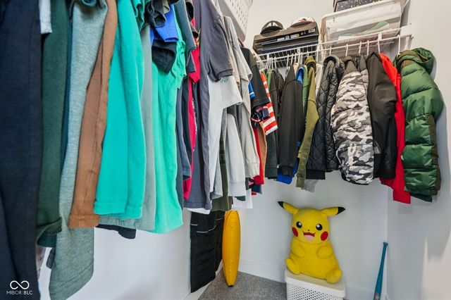 9091 Drakeswood Avenue, Mccordsville, IN 46055