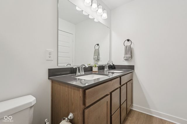 9091 Drakeswood Avenue, Mccordsville, IN 46055