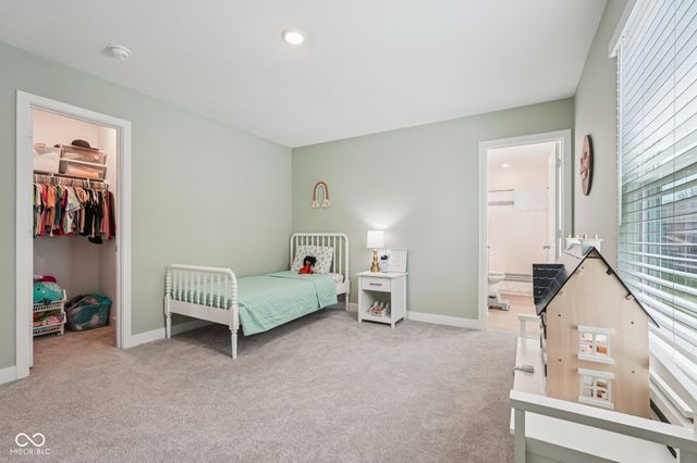 9091 Drakeswood Avenue, Mccordsville, IN 46055