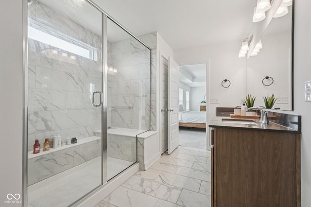 9091 Drakeswood Avenue, Mccordsville, IN 46055