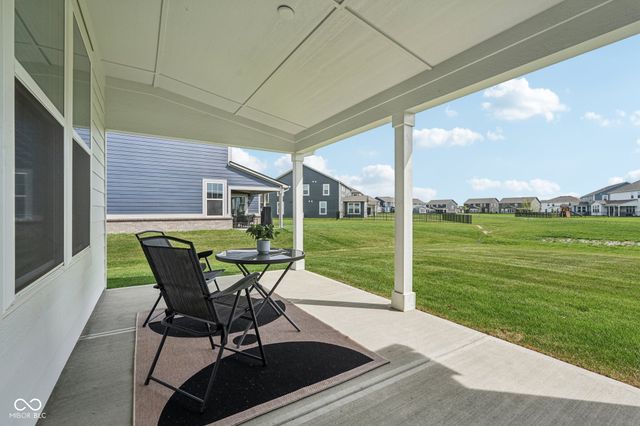 9091 Drakeswood Avenue, Mccordsville, IN 46055