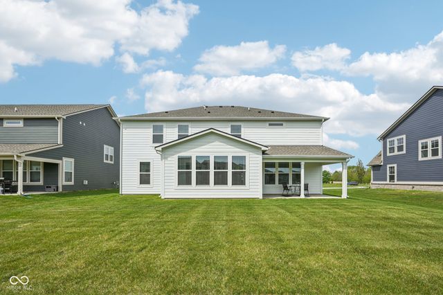 9091 Drakeswood Avenue, Mccordsville, IN 46055