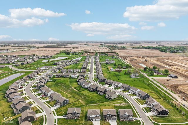 9091 Drakeswood Avenue, Mccordsville, IN 46055