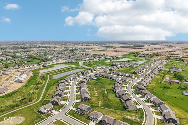 9091 Drakeswood Avenue, Mccordsville, IN 46055