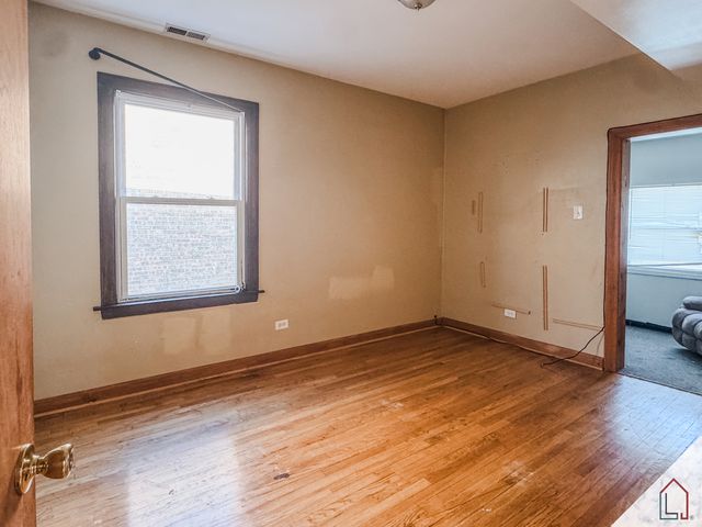 8237 S Green Street, Chicago, IL 60620