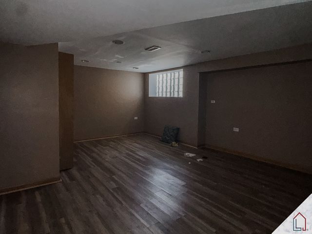 8237 S Green Street, Chicago, IL 60620