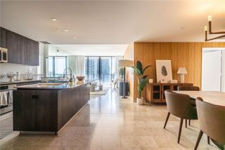 68 SE 6th St 1403, Miami, FL 33131