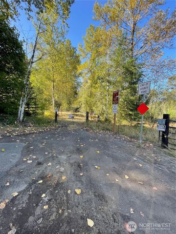 268 River View Drive, Castle Rock, WA 98611