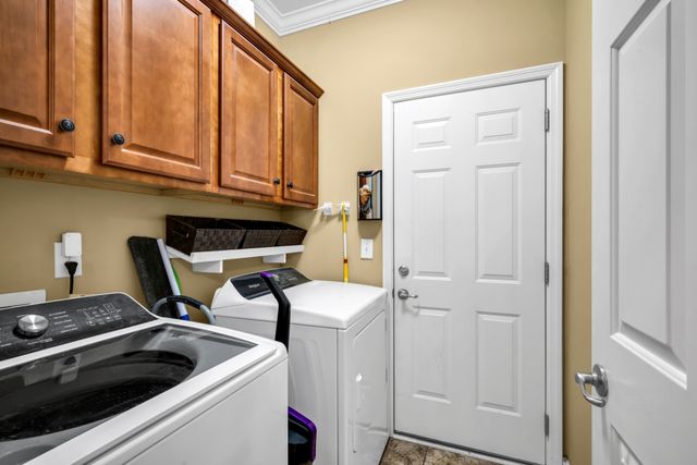 109 Hillside Dr, Dickson, TN 37055