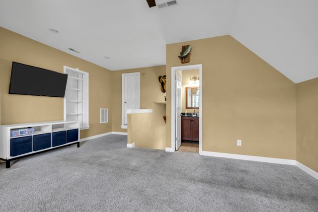 109 Hillside Dr, Dickson, TN 37055