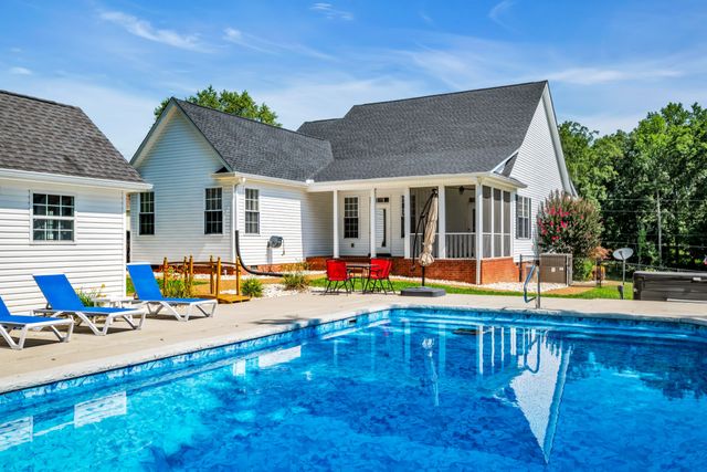 109 Hillside Dr, Dickson, TN 37055