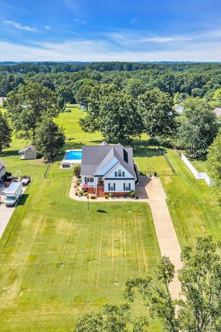 109 Hillside Dr, Dickson, TN 37055