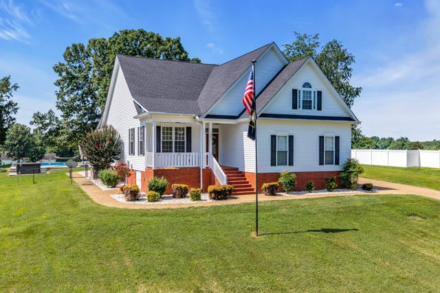 109 Hillside Dr, Dickson, TN 37055