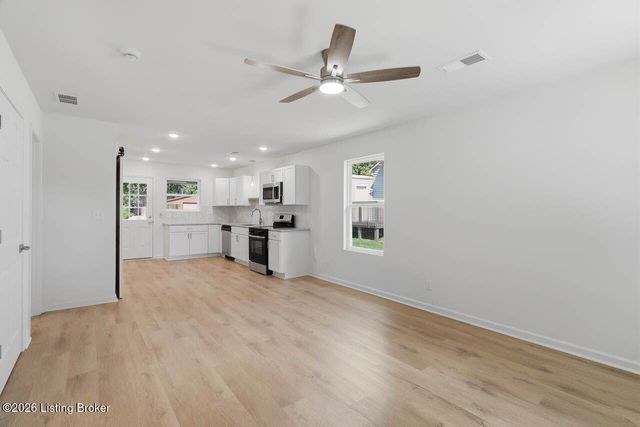 4330 Whitmore Ave, Louisville, KY 40215