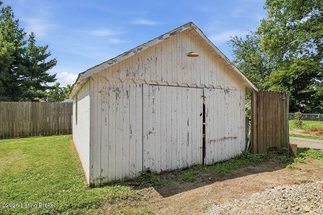 4330 Whitmore Ave, Louisville, KY 40215
