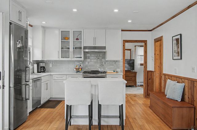 60 Wheatley Road, Hinesburg, VT 05461