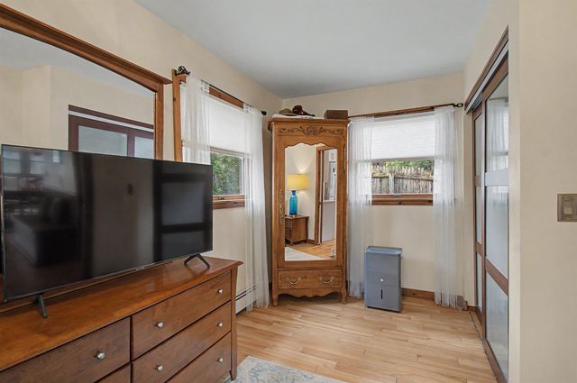 60 Wheatley Road, Hinesburg, VT 05461
