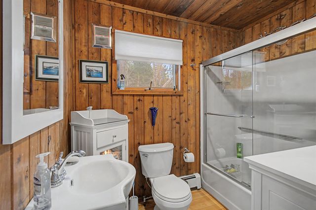 60 Wheatley Road, Hinesburg, VT 05461